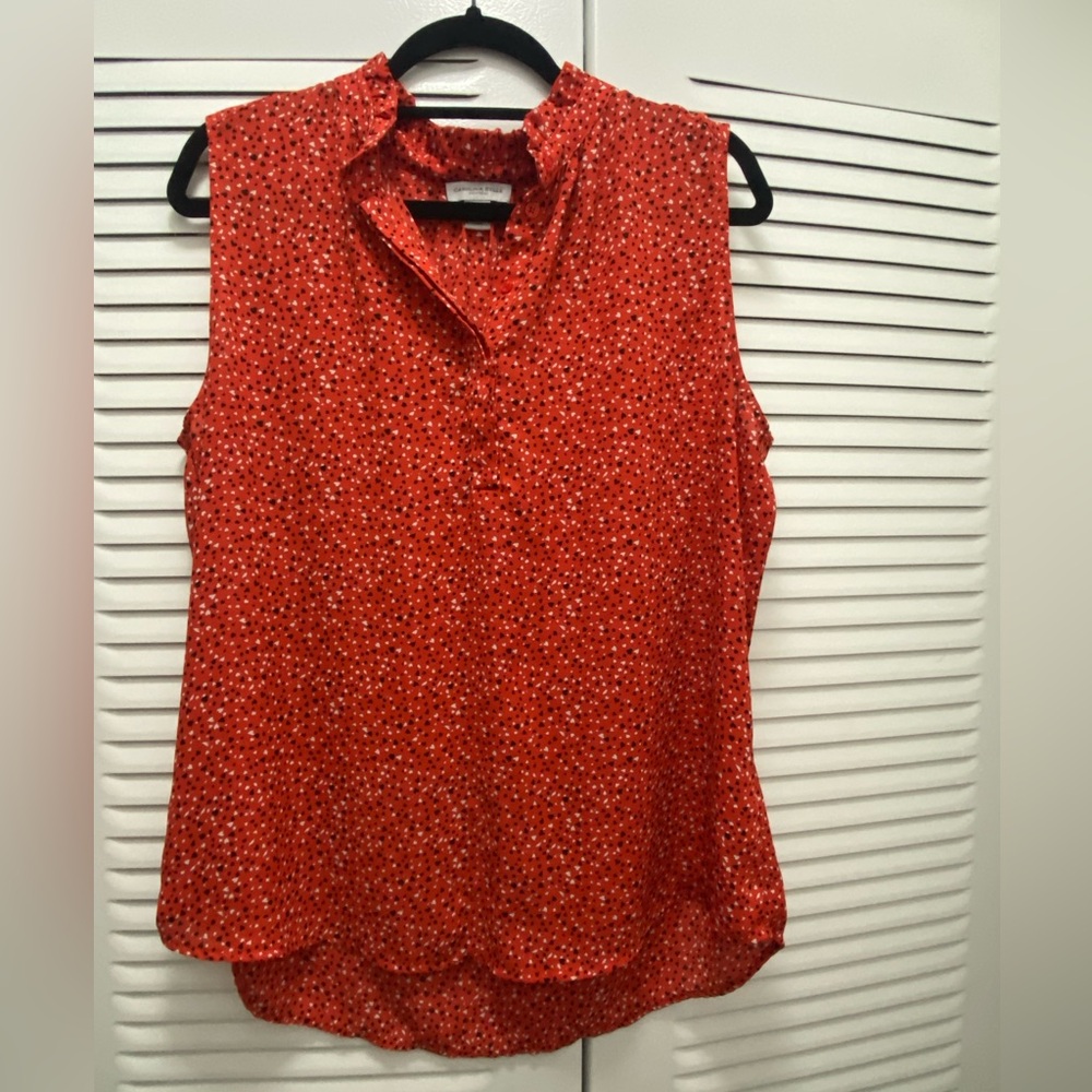 Red blouse with hearts 💞